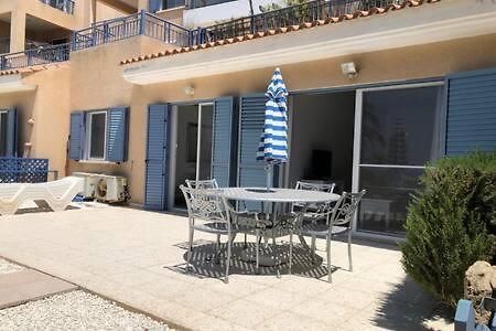 Kings Palace - Superb 2 Bed Ground Floor Apartment Paphos ภายนอก รูปภาพ
